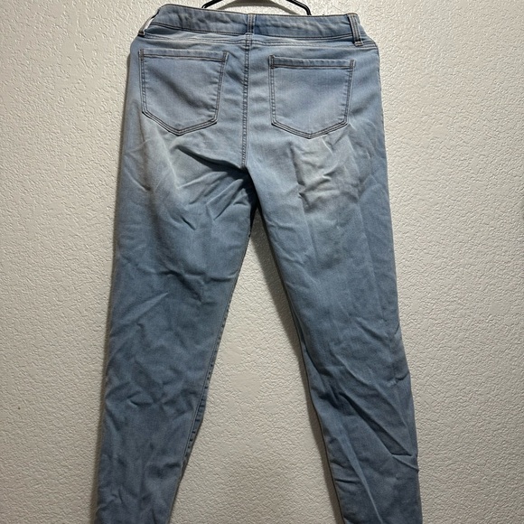 Celebrity Pink Light Blue Skinny Jeans - Picture 6 of 9